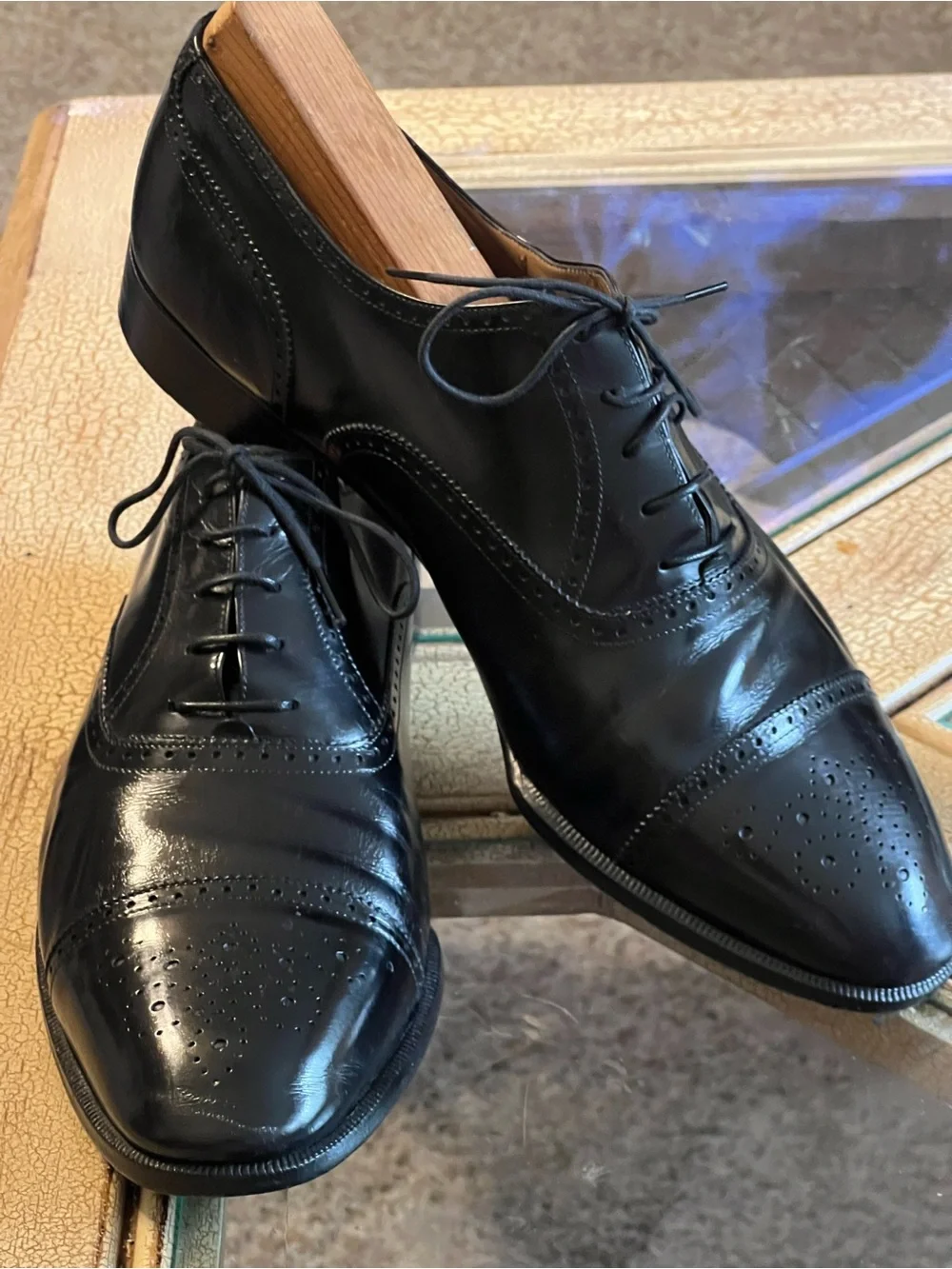 Salvatore Ferragamo Black Leather Cap-Toe Oxford Brogue Men's Dress Shoes 10D - Picture 5 of 12